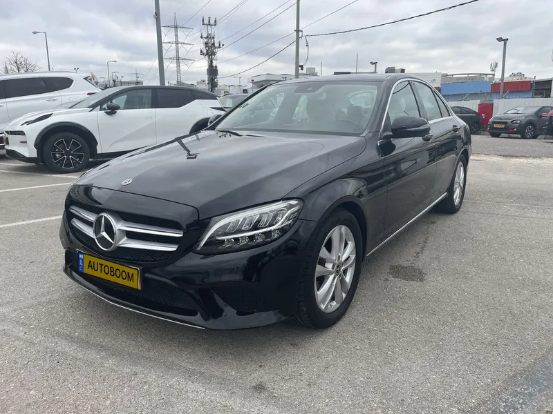 Mercedes C-Class 2nd hand, 2019, private hand