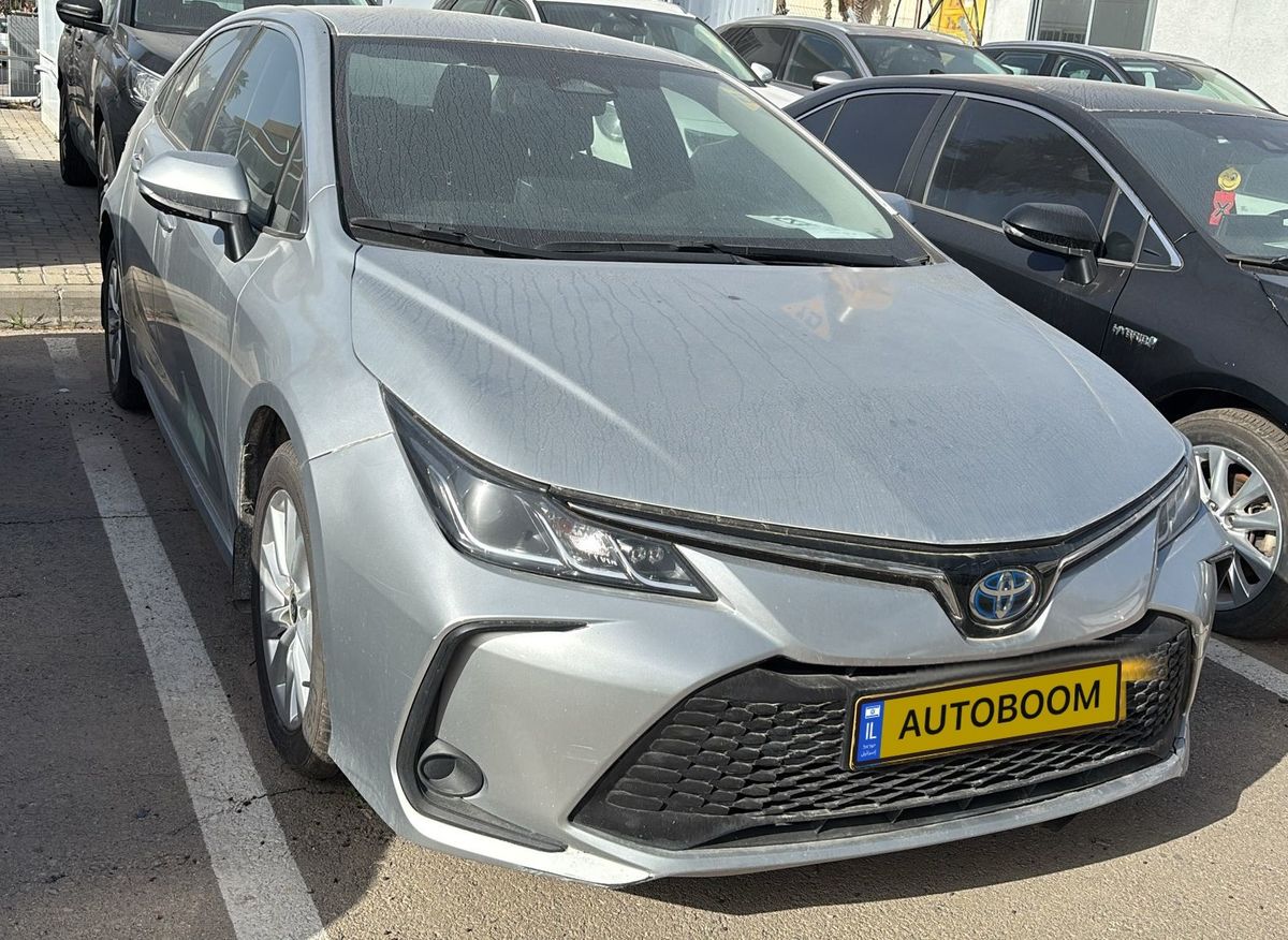 Toyota Corolla с пробегом, 2023