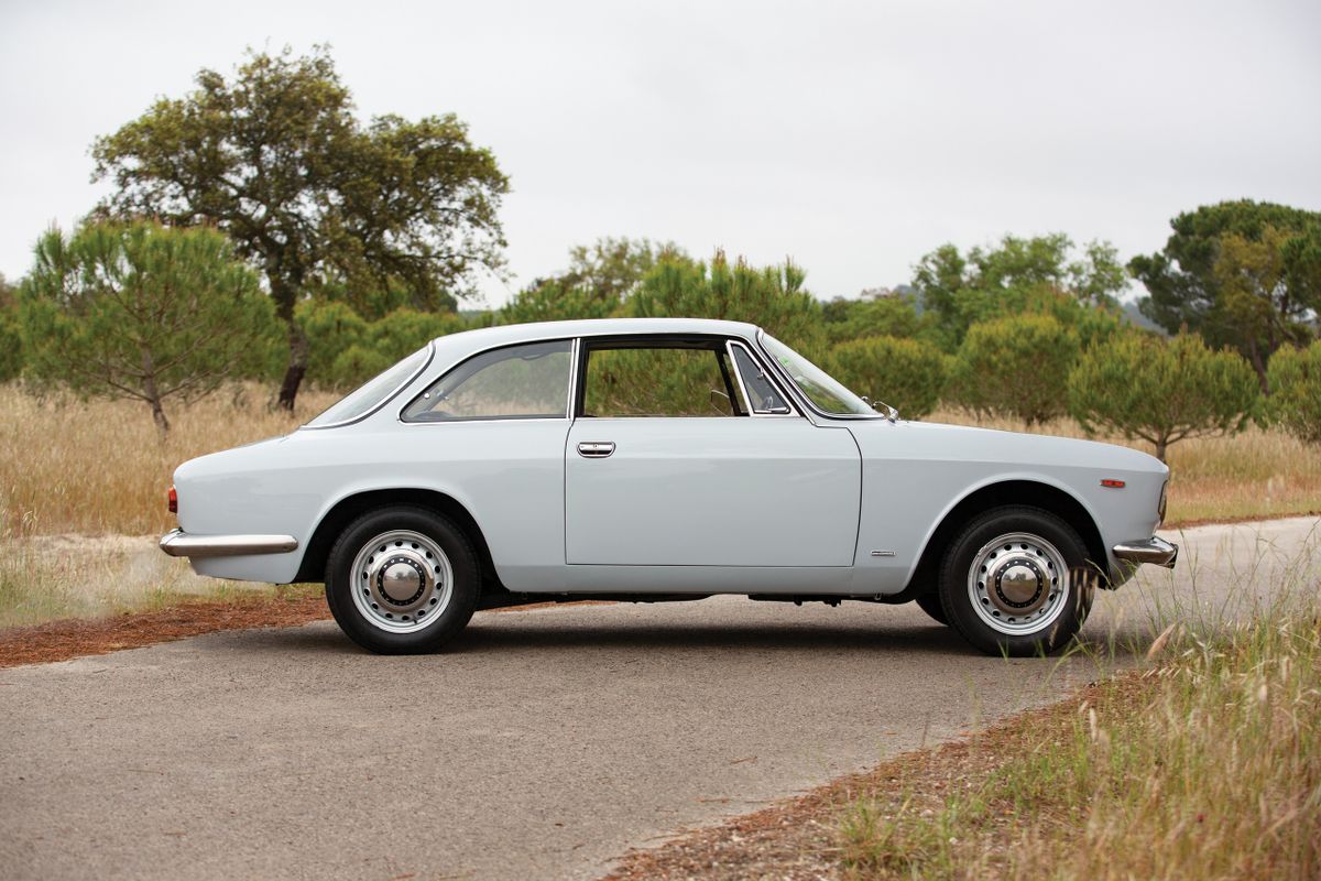 Alfa Romeo 105/115 1965. Carrosserie, extérieur. Coupé, 1 génération