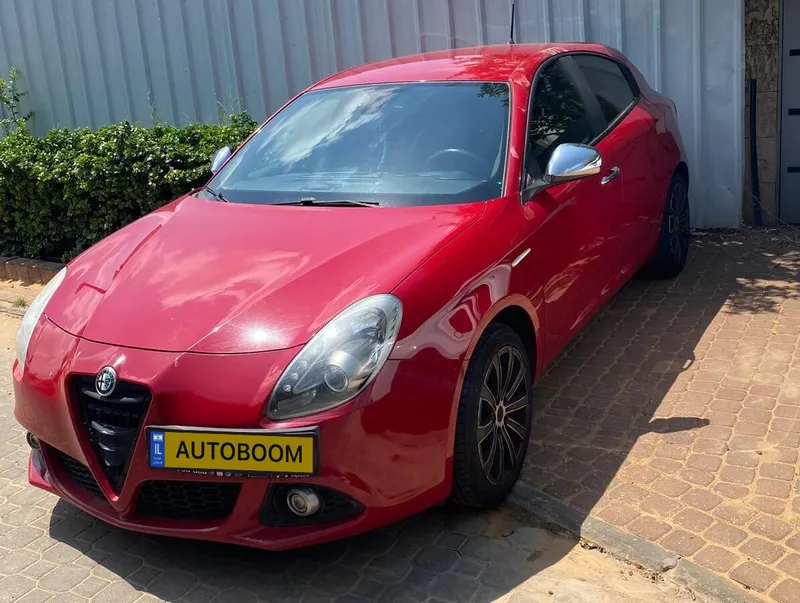 Alfa Romeo Giulietta 2ème main, 2016, main privée