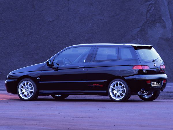 ألفا روميو 145 ‏1999. الهيكل، المظهر الخارجي. ميني 3 أبواب, 1 الجيل، تحديث
