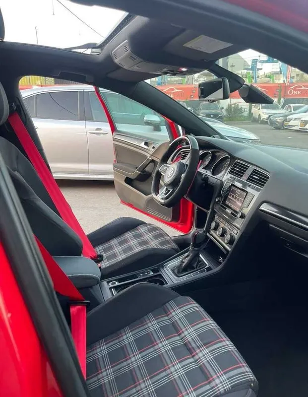 פולקסווגן גולף GTI יד 2 רכב, 2013