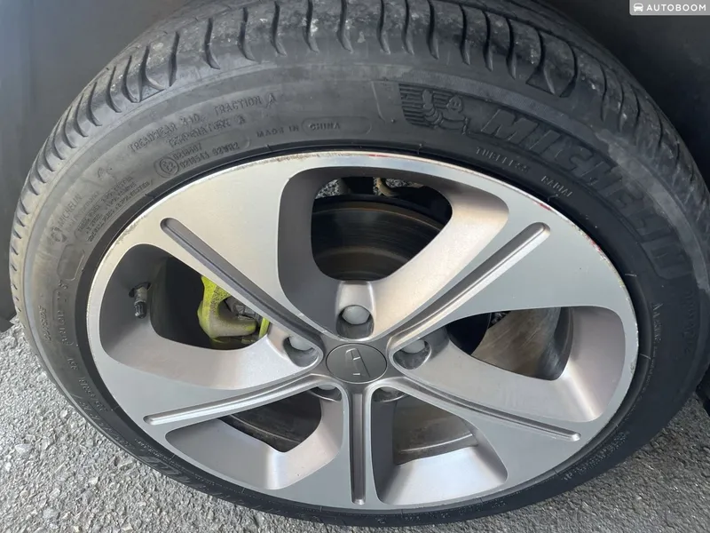Geely Geometry C 2nd hand, 2022, private