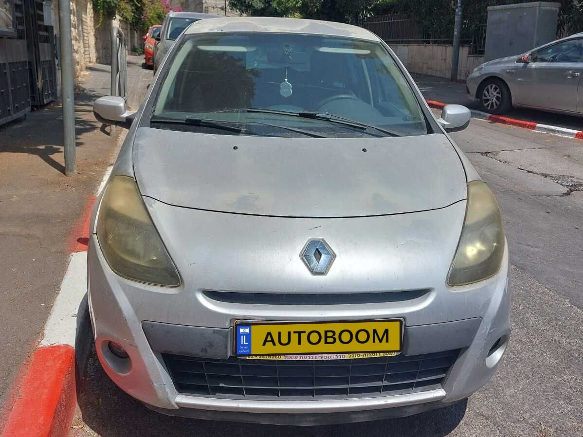 Renault Clio 2ème main, 2011, main privée