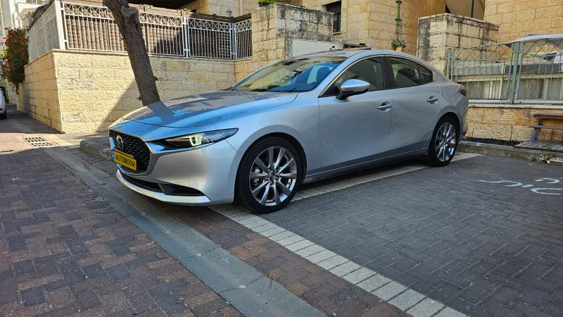 Mazda 3 2nd hand, 2020, private hand