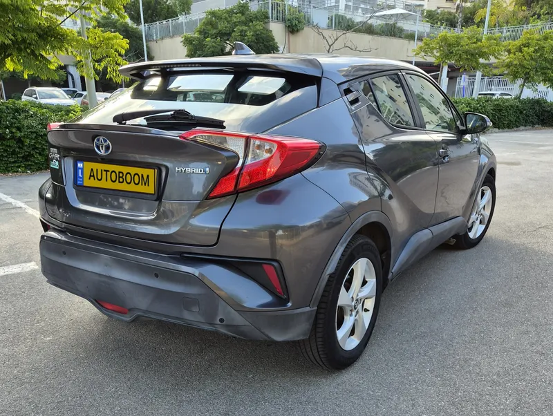 טויוטה C-HR יד 2 רכב, 2017, פרטי