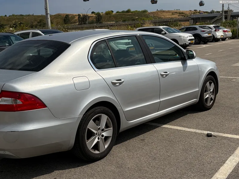 Skoda Superb 2nd hand, 2013, private