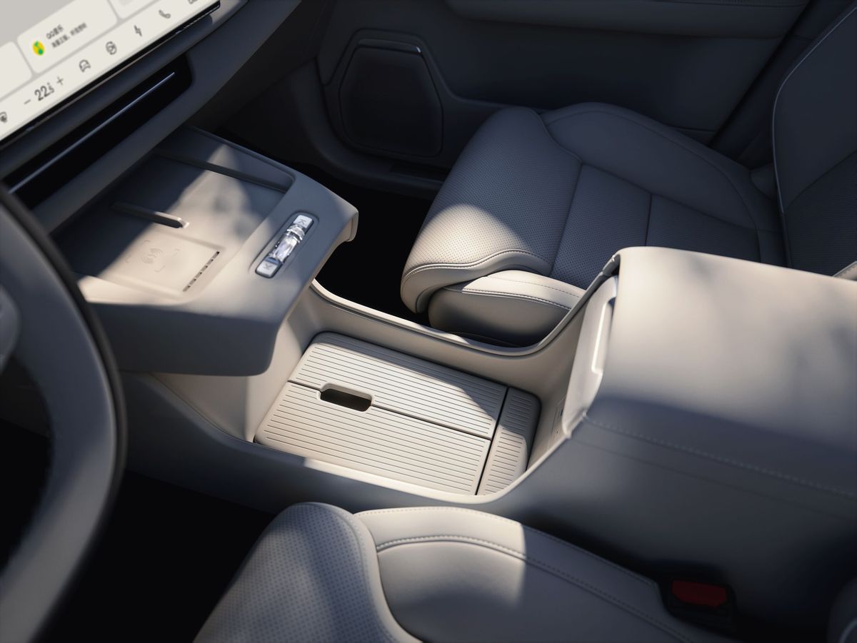 Volvo. Передние сидения.