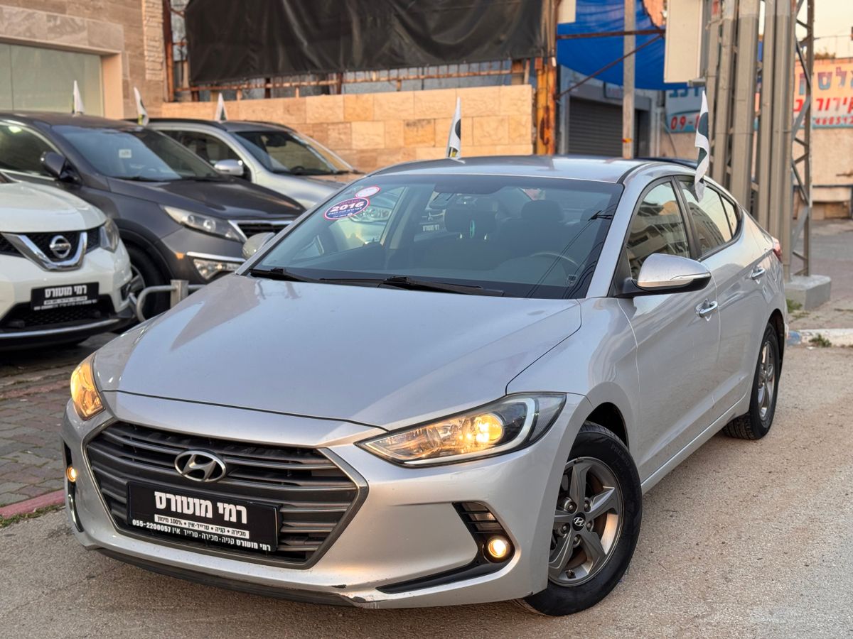 Hyundai Elantra 2nd hand, 2016