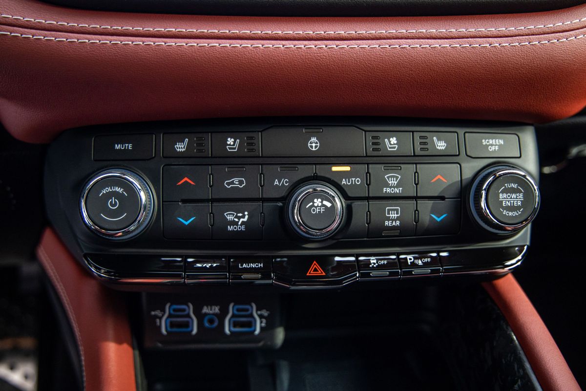 Dodge Durango 2020. Interior detail. SUV 5-doors, 3 generation, restyling 2