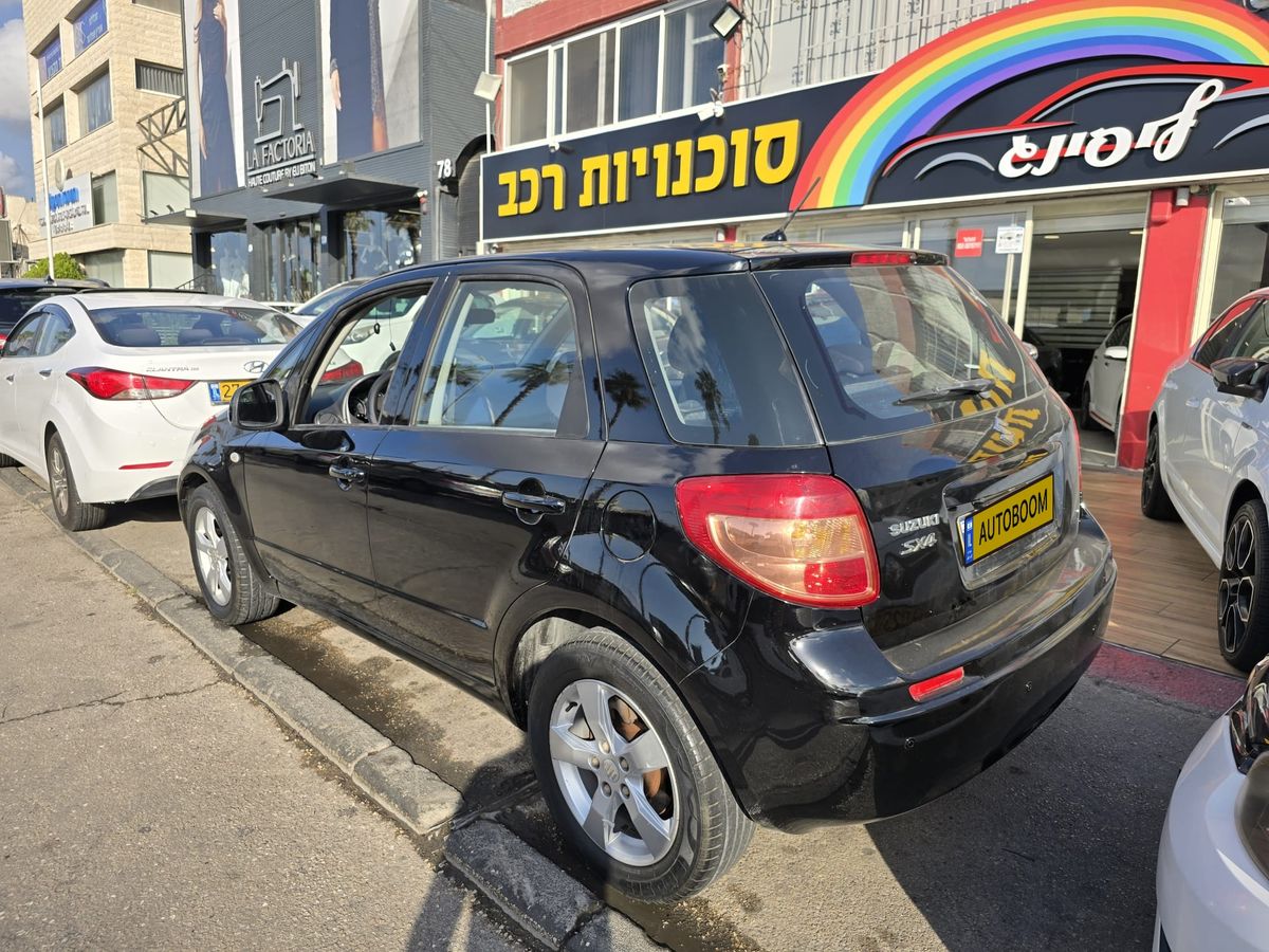 Suzuki SX4 с пробегом, 2010
