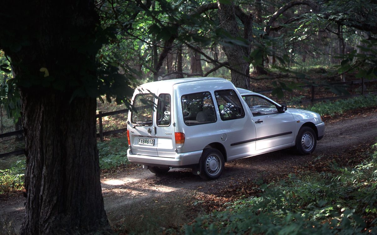 Volkswagen Caddy 1995. Carrosserie, extérieur. Compact Van, 2 génération