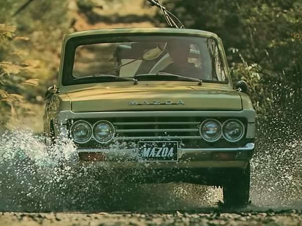 מאזדה ספיידר B 1965. מרכב, צורה. טנדר תא קצר, 2 דור
