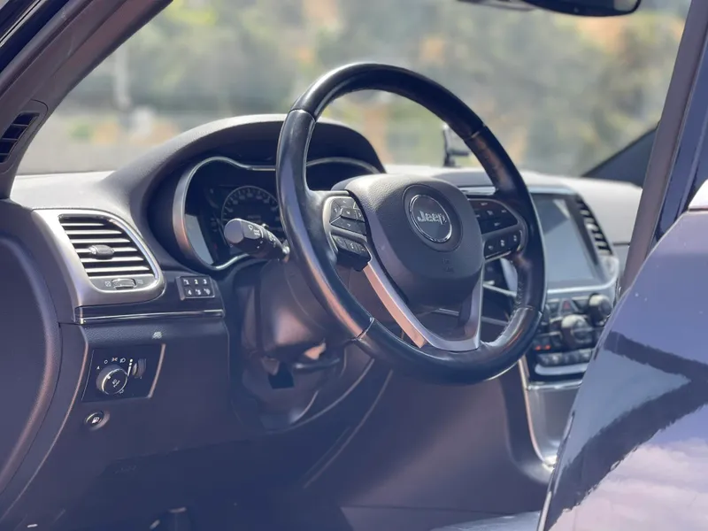 Jeep Grand Cherokee 2nd hand, 2023, private hand
