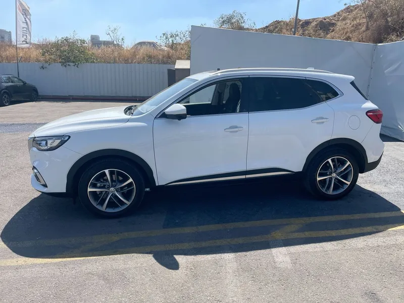 MG EHS 2ème main, 2022, main privée