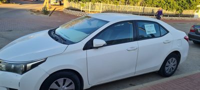 Toyota Corolla с пробегом, 2015