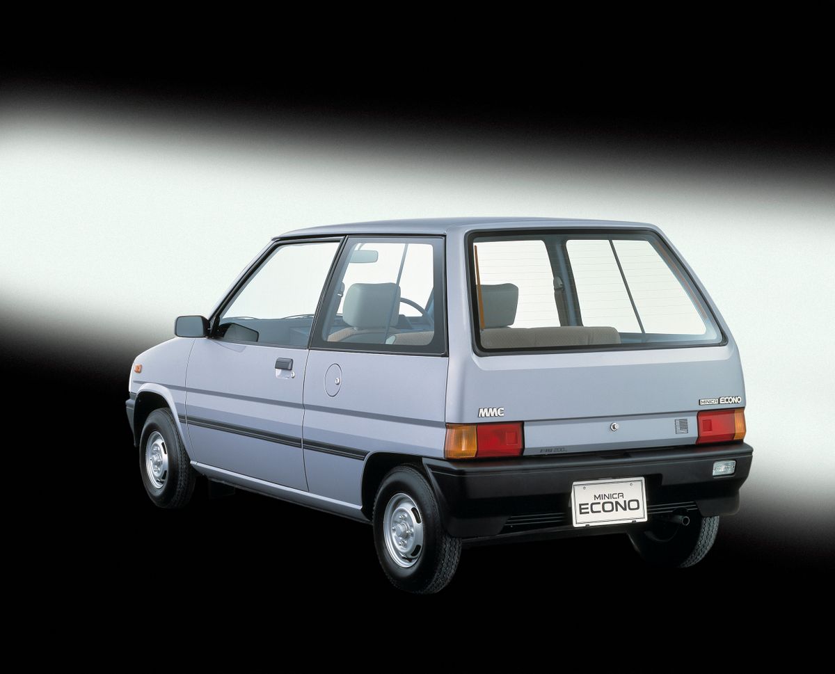 Mitsubishi Minica 1984. Carrosserie, extérieur. Mini 3-portes, 5 génération