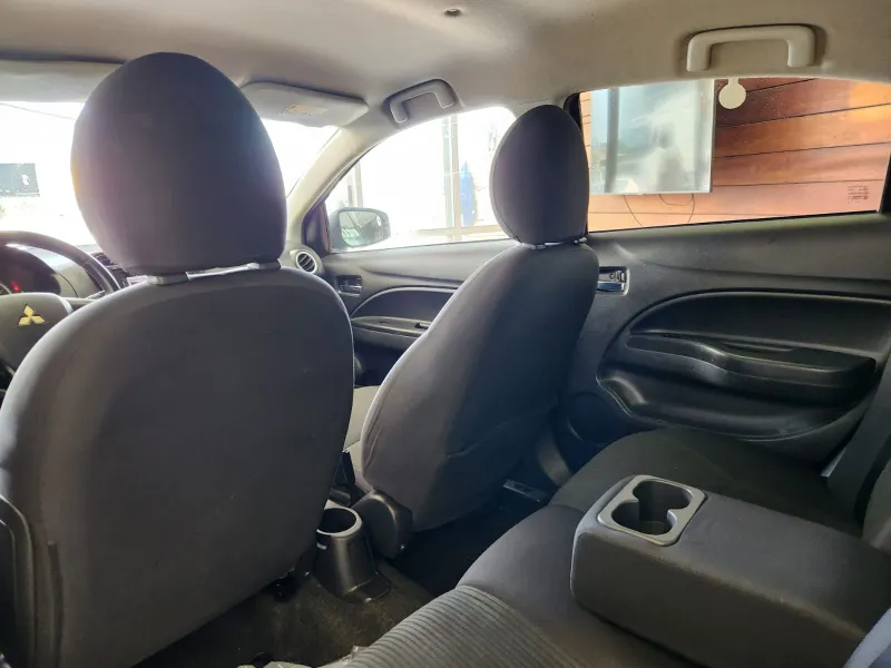Mitsubishi Attrage 2ème main, 2015