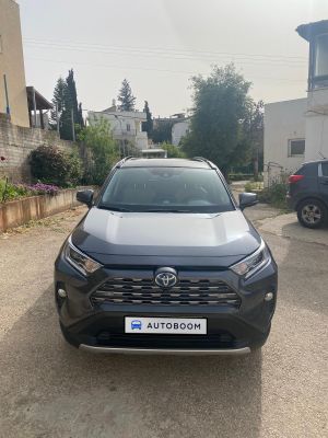 Toyota RAV4 2nd hand, 2021