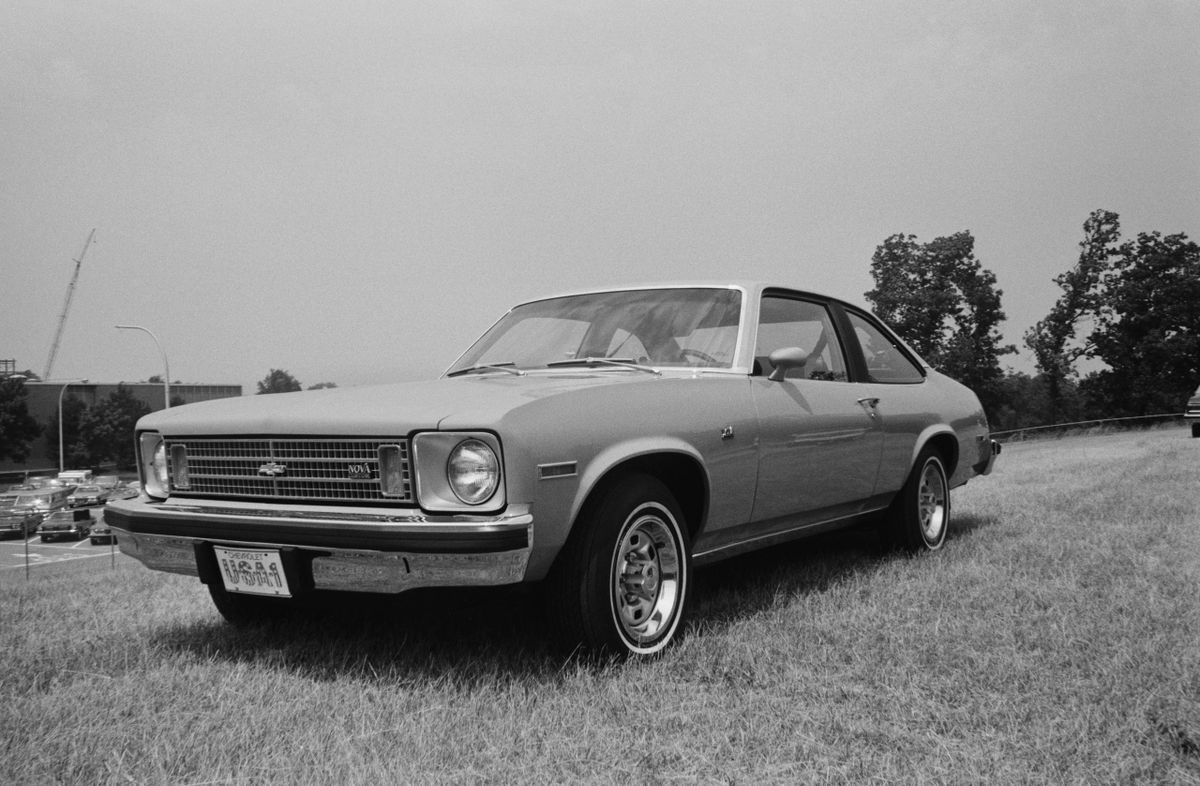 שברולט Nova 1974. מרכב, צורה. קופה, 4 דור