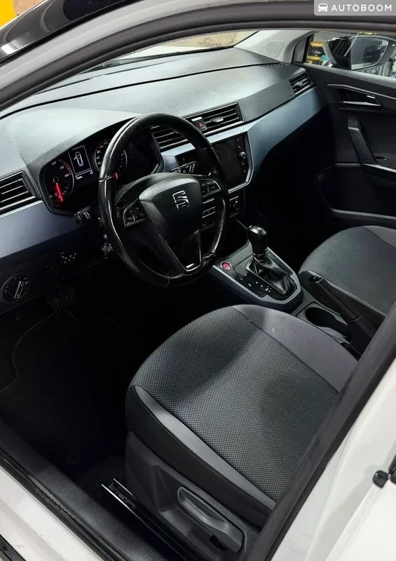 SEAT Arona 2nd hand, 2021