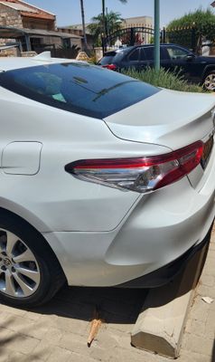 טויוטה קאמרי יד 2 רכב, 2020, פרטי