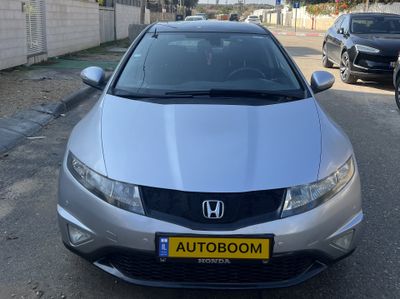 Honda Civic с пробегом, 2011