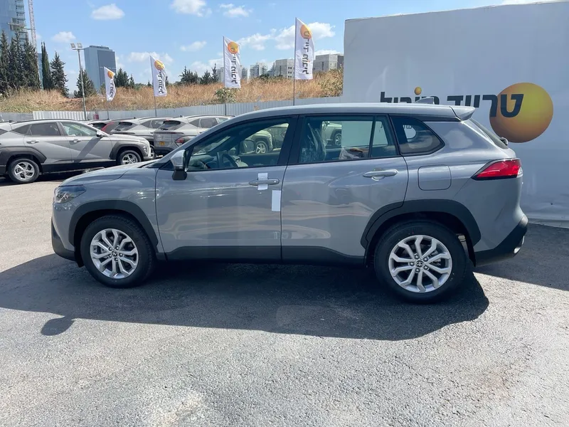 Toyota Corolla Cross new car, 2025