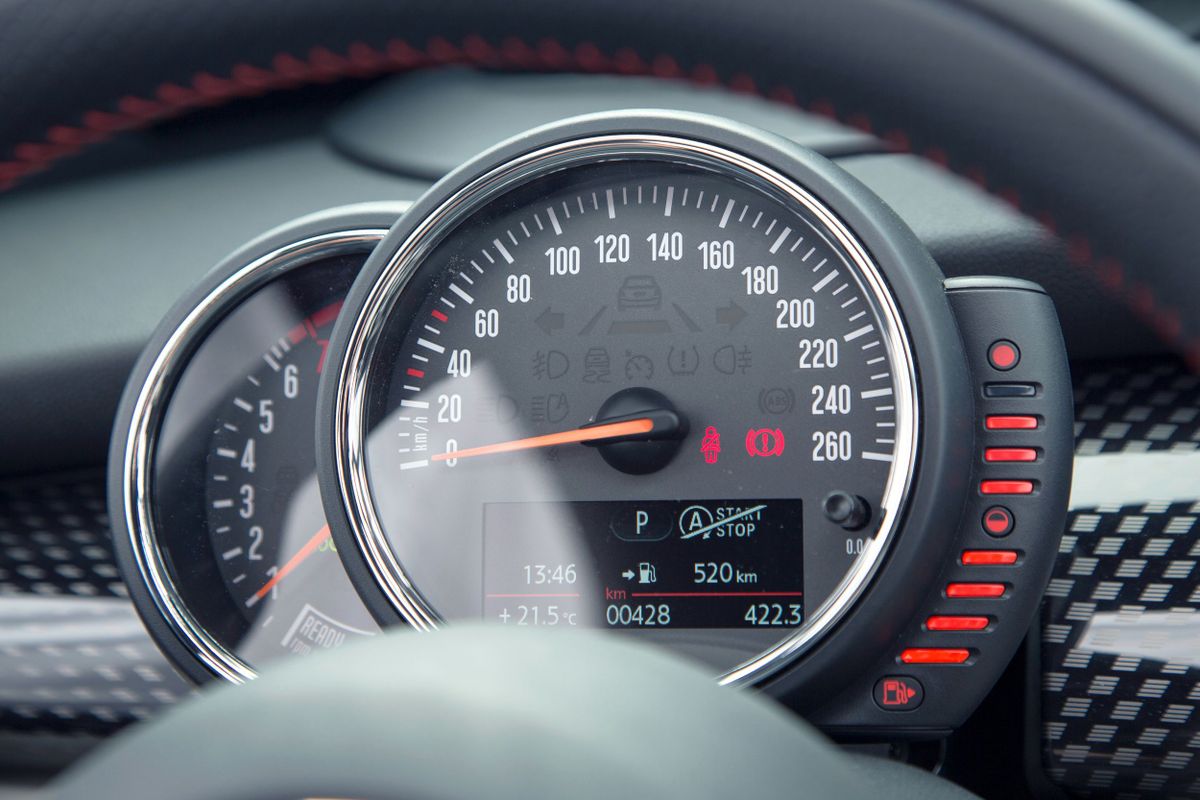 MINI Cabrio 2015. Dashboard. Cabrio, 3 generation