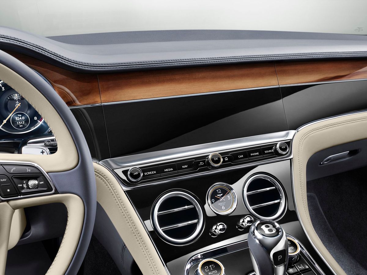 Bentley Continental GT 2017. Console centrale. Coupé, 3 génération