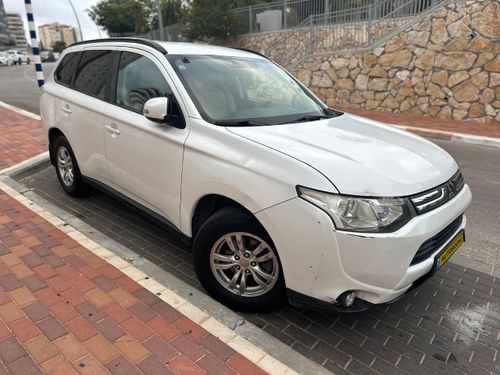 Mitsubishi Outlander, 2014, photo