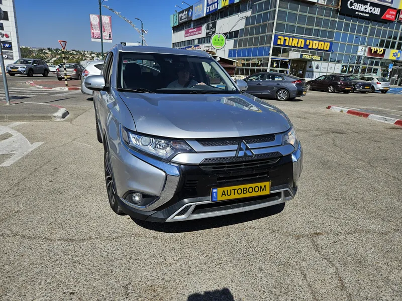 Mitsubishi Outlander с пробегом, 2019, частная рука
