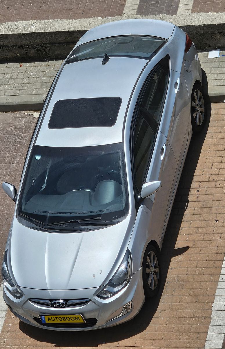 Hyundai i25 с пробегом, 2013, частная рука