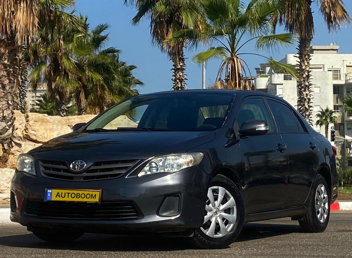 Toyota Corolla 2nd hand, 2011, private hand