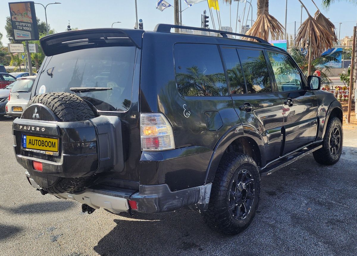 Mitsubishi Pajero 2ème main, 2009, main privée