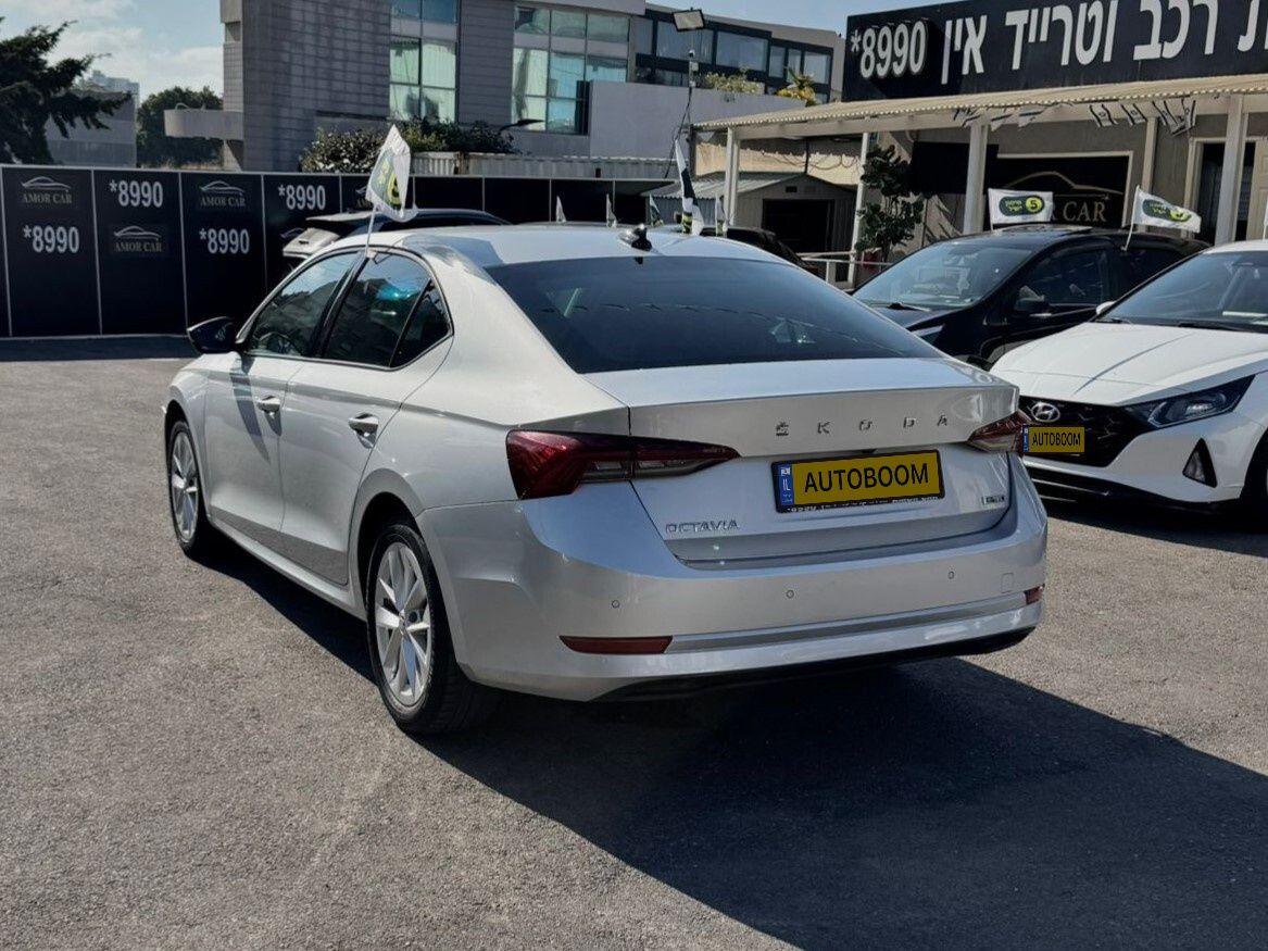 סקודה אוקטביה יד 2 רכב, 2022