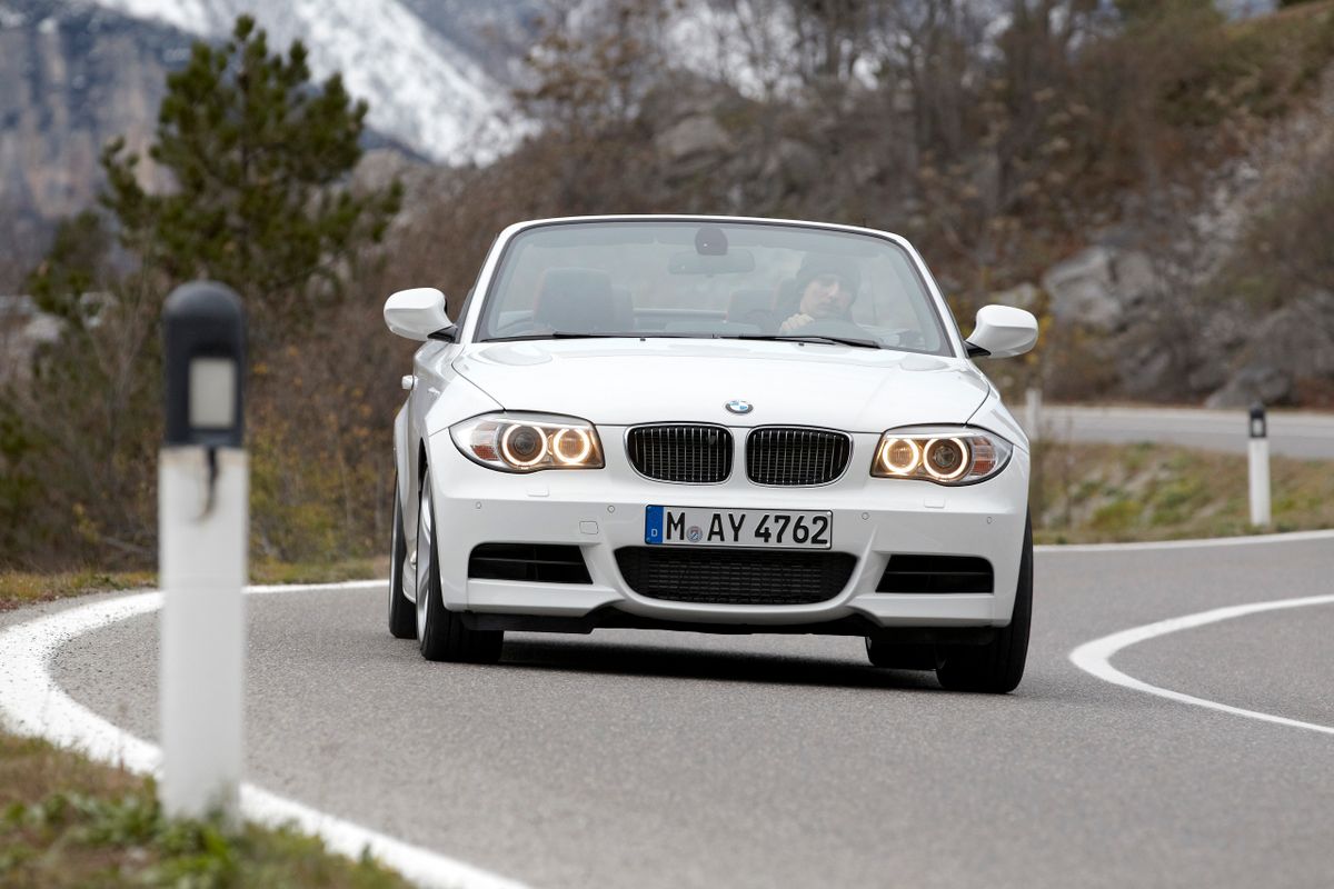 BMW 1 series 2011. Carrosserie, extérieur. Cabriolet, 1 génération, restyling 2
