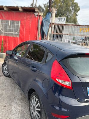 Ford Fiesta 2ème main, 2011, main privée