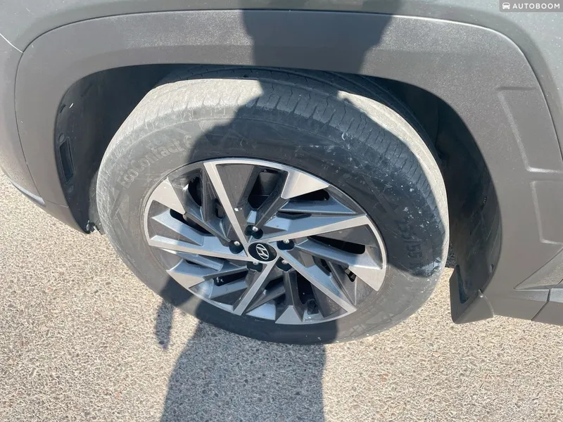 Hyundai Tucson 2nd hand, 2022, private