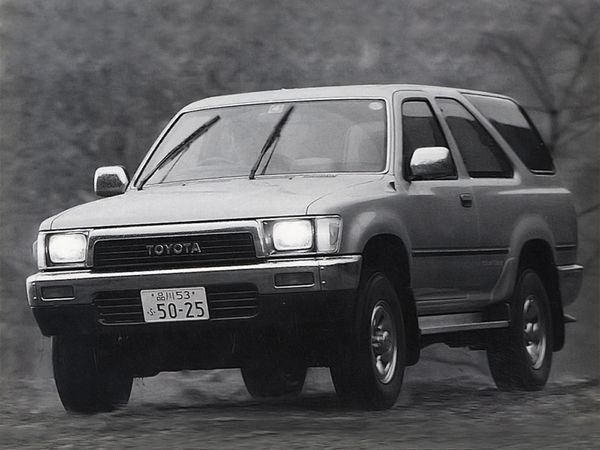 טויוטה היילקס סרף 1989. מרכב, צורה. רכב שטח 3 דלתות, 2 דור