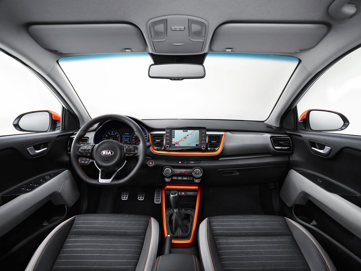 Kia Stonic 2017. Front seats. SUV 5-doors, 1 generation