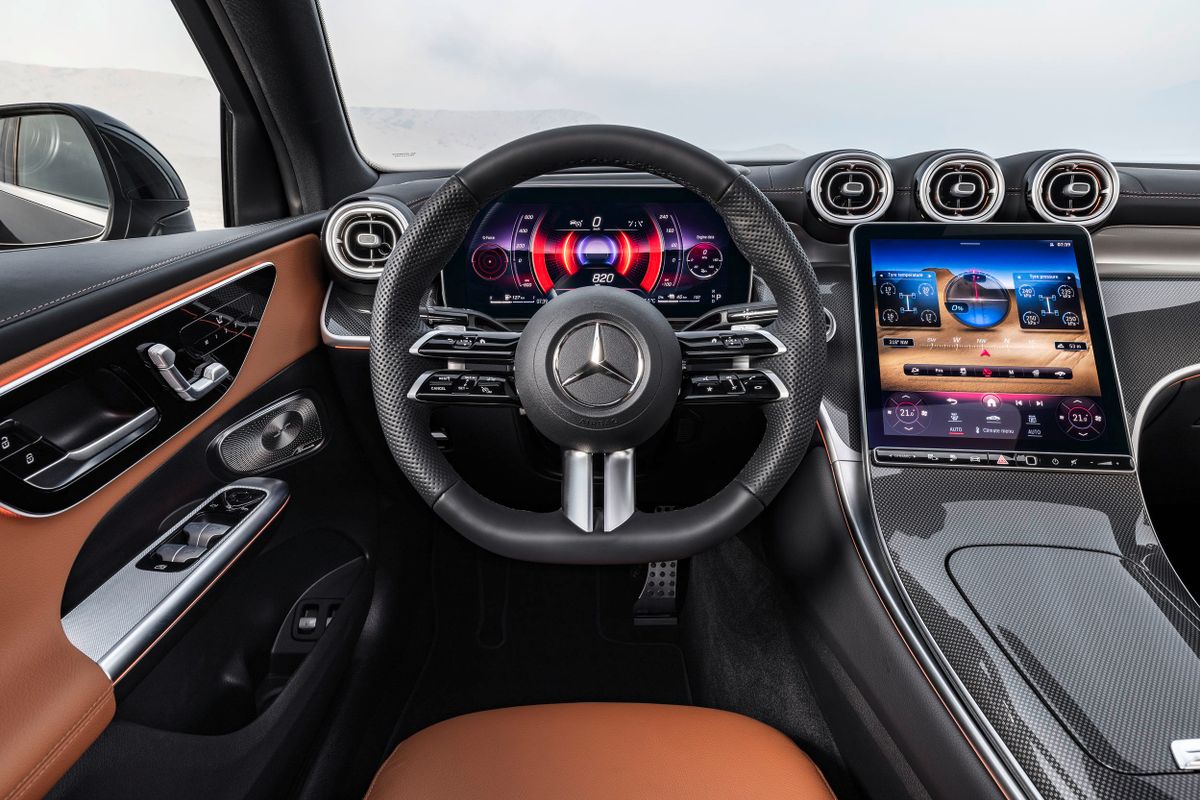 Mercedes GLC Coupe 2023. Dashboard. SUV Coupe, 2 generation