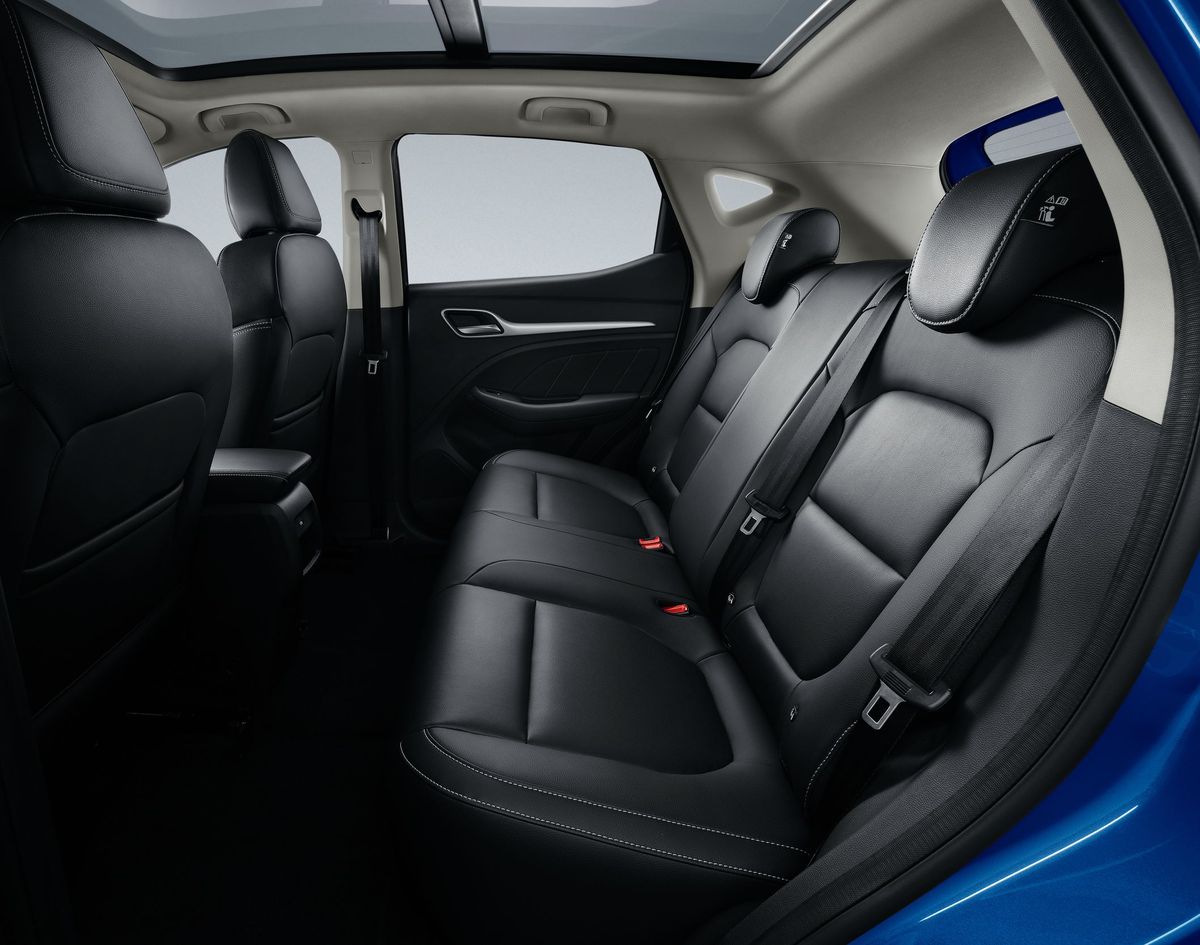 MG ZS 2017. מושבים אחוריים. רכב שטח 5 דלתות, 1 דור