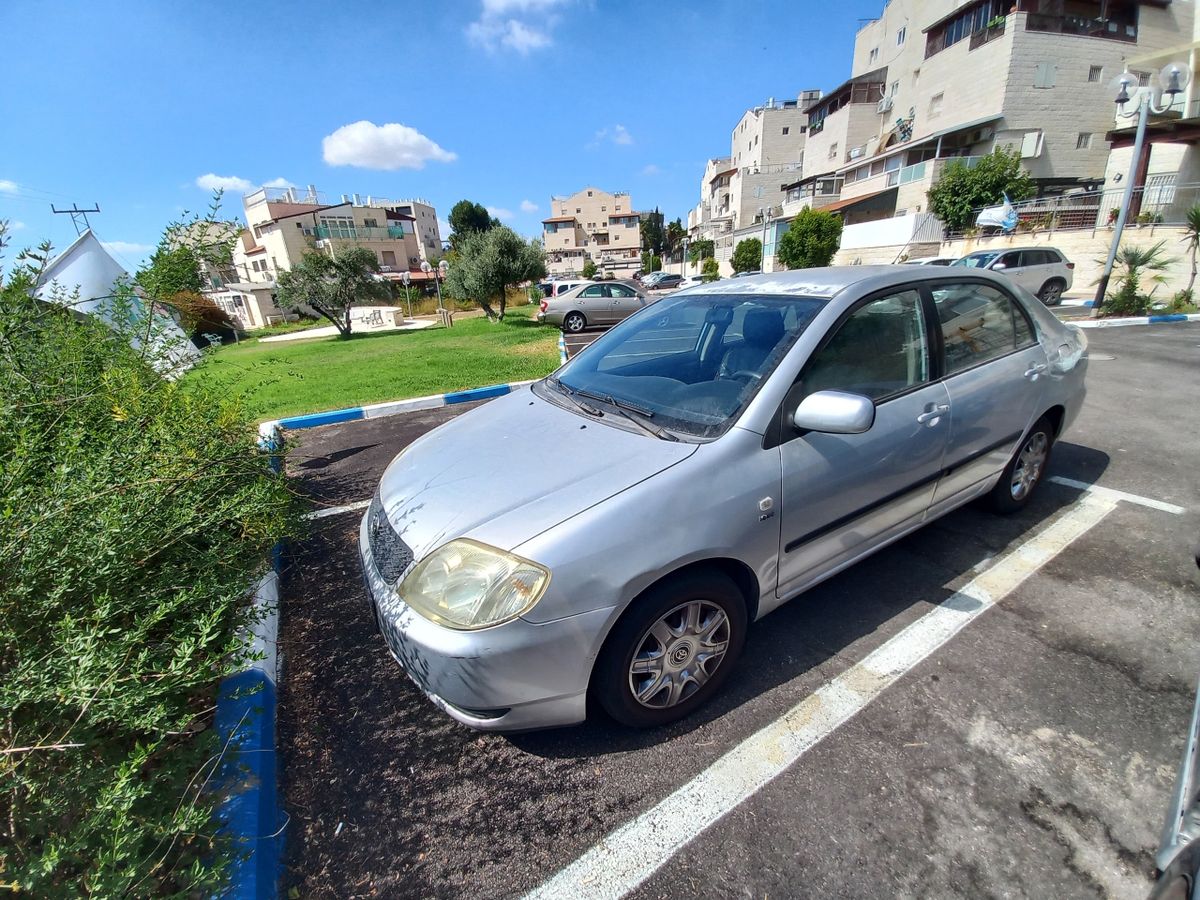 טויוטה קורולה יד 2 רכב, 2004, פרטי
