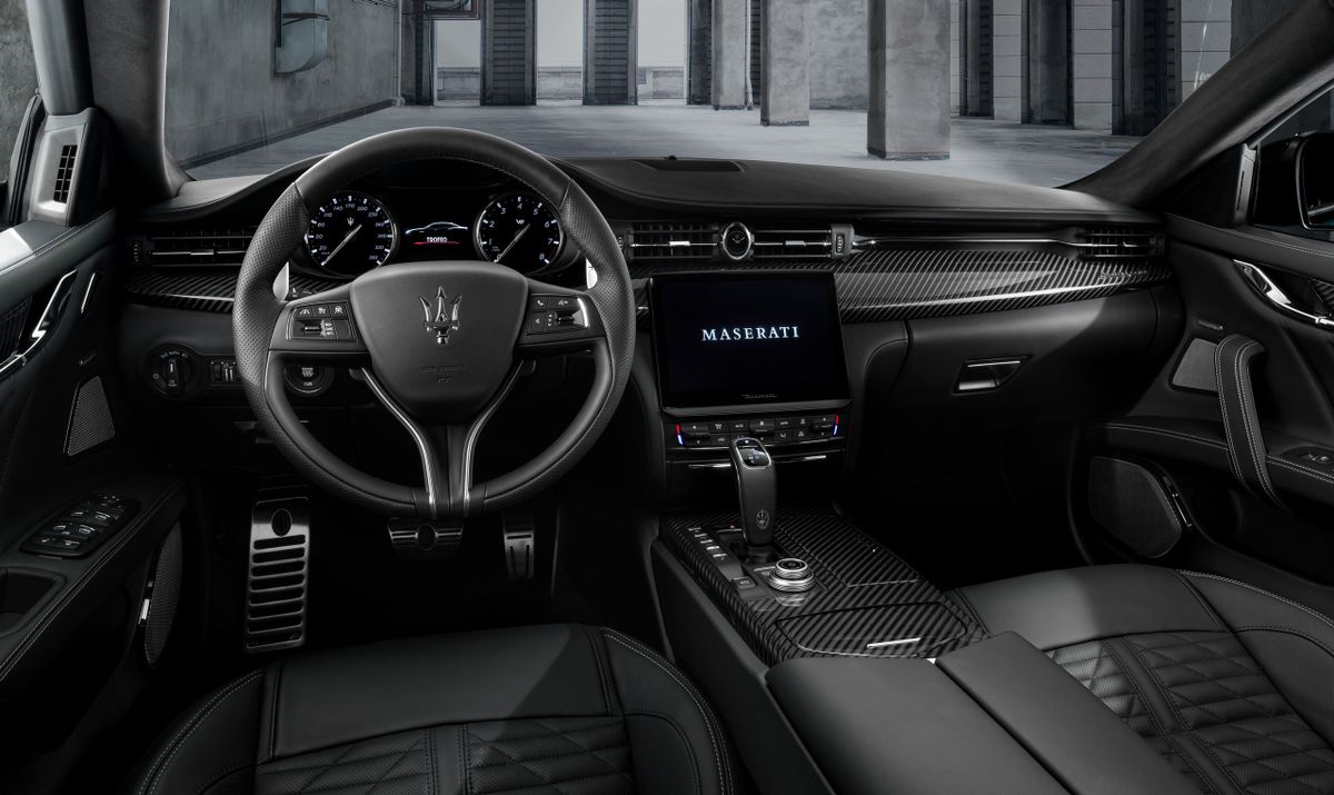 Maserati Quattroporte 2020. Front seats. Sedan, 6 generation, restyling 2