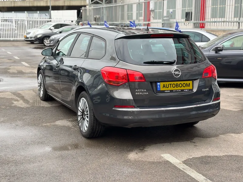 Opel Astra 2nd hand, 2014