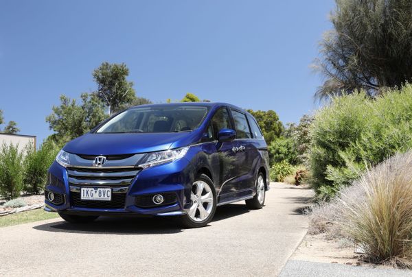 Honda Odyssey 2017. Bodywork, Exterior. Minivan, 5 generation, restyling
