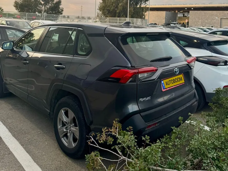 Toyota RAV4 2ème main, 2022
