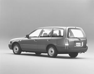 ניסאן AD ‏1990. מרכב, צורה. סטיישן 5 דלתות, 1 דור