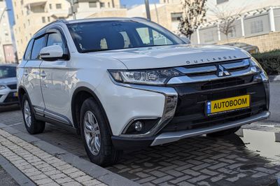 Mitsubishi Outlander 2nd hand, 2016, private hand